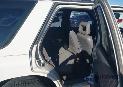 1997 Isuzu Rodeo Ls 3.2L/S 3.2L z USA, uszkodzony, nr VIN 4S2CM58V8V4336885